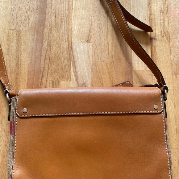 Burberry Henham Bag - Picture 4 of 12